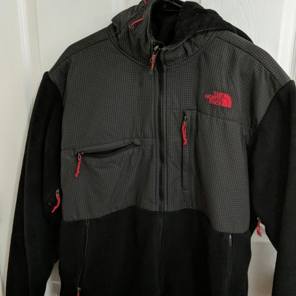The North Face- Fleece Jacket